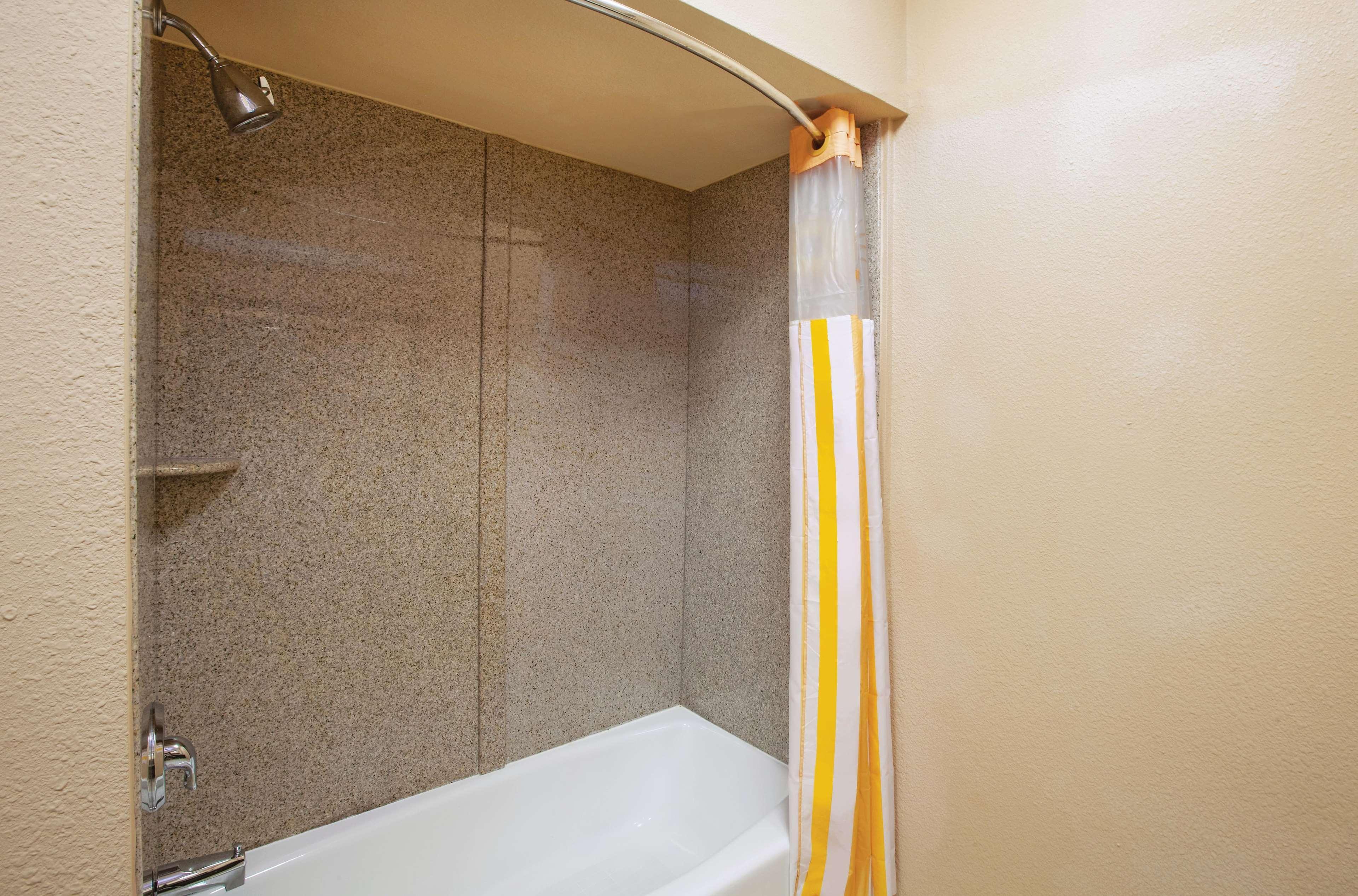 La Quinta By Wyndham Jacksonville, Texas Luaran gambar