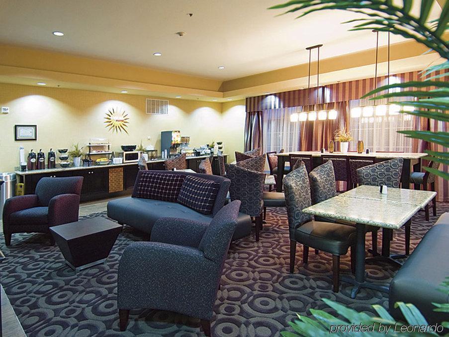 La Quinta By Wyndham Jacksonville, Texas Restoran gambar